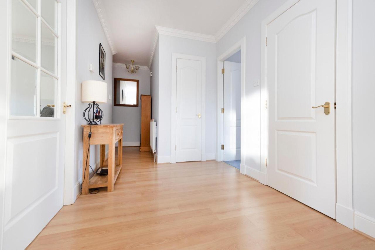 Joivy Modern Flat With Free Parking Lejlighed EDI Eksteriør billede
